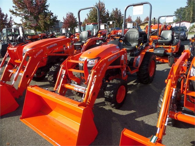 2021 Kubota B2301HSD Tractor Compact