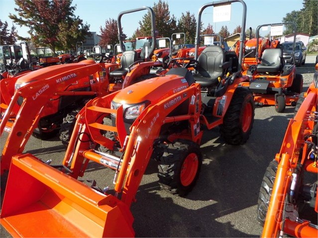 2021 Kubota B2301HSD Tractor Compact