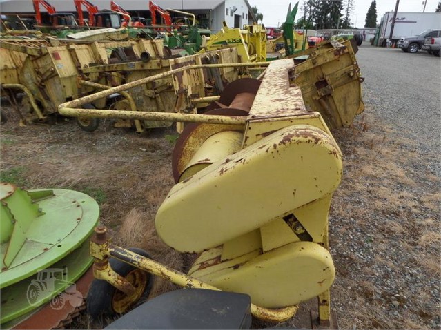 John Deere 7' Header Hay Pickup