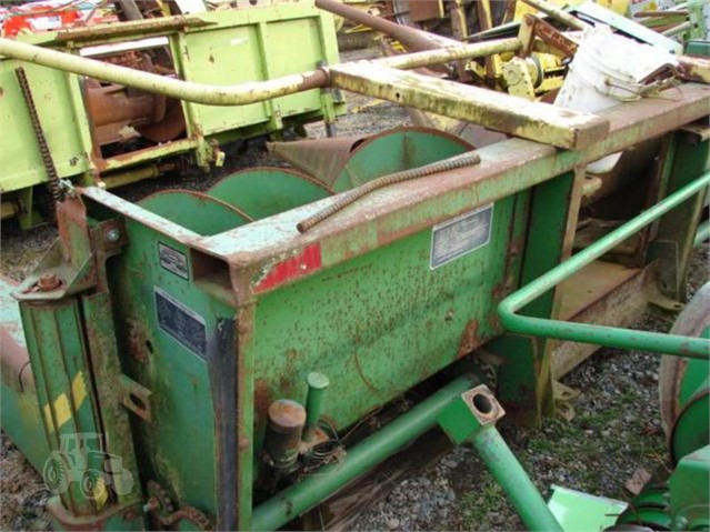 1979 John Deere 4RN STALKE Header Corn Head