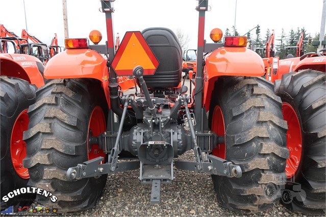 2019 Kubota M5660SUH Tractor