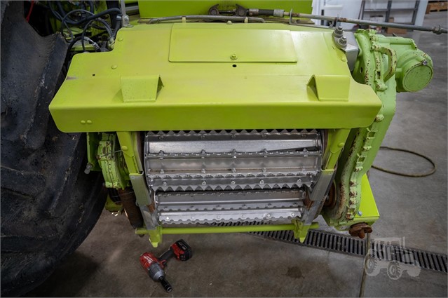 2013 CLAAS 980 Forage Harvester