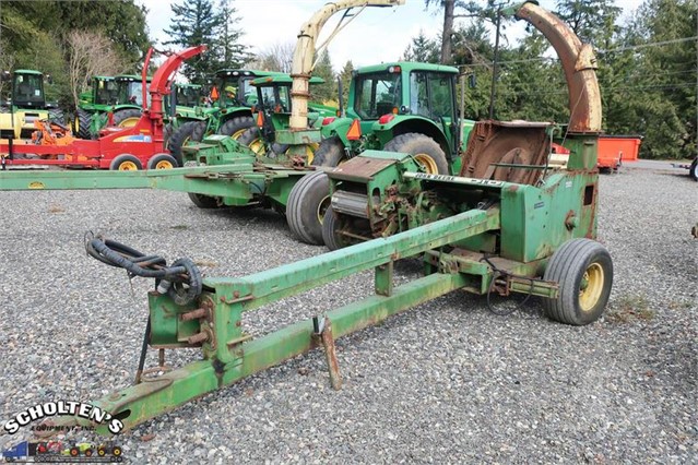 1984 John Deere 3970 Forage Harvester