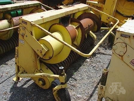 1989 John Deere 7' Header Hay Pickup