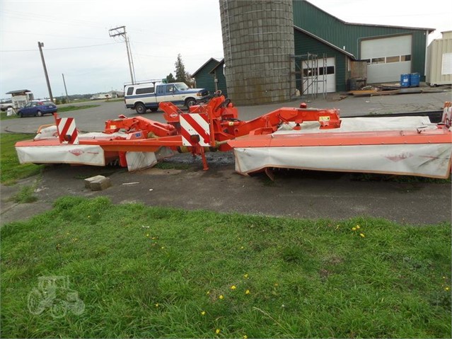 2000 Kuhn FC883 Mower Conditioner