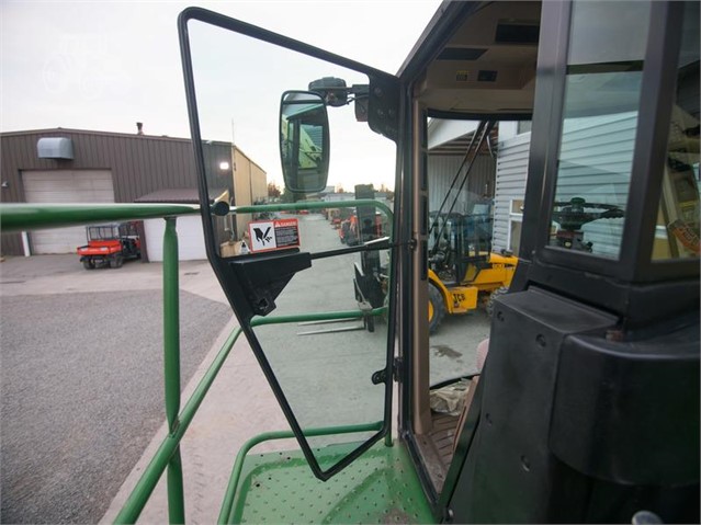 2001 John Deere 6850 Forage Harvester