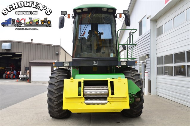 John Deere 6850 Forage Harvester