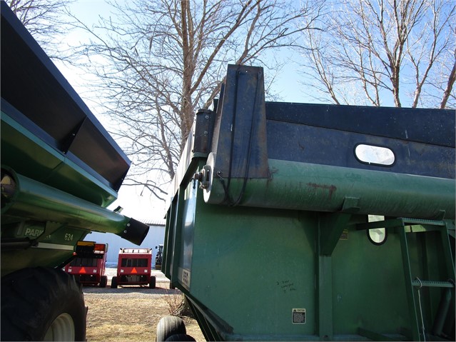 John Deere 650 Grain Cart