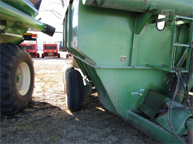 John Deere 650 Grain Cart