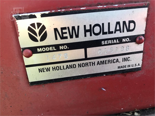 1998 New Holland 1475 Windrower