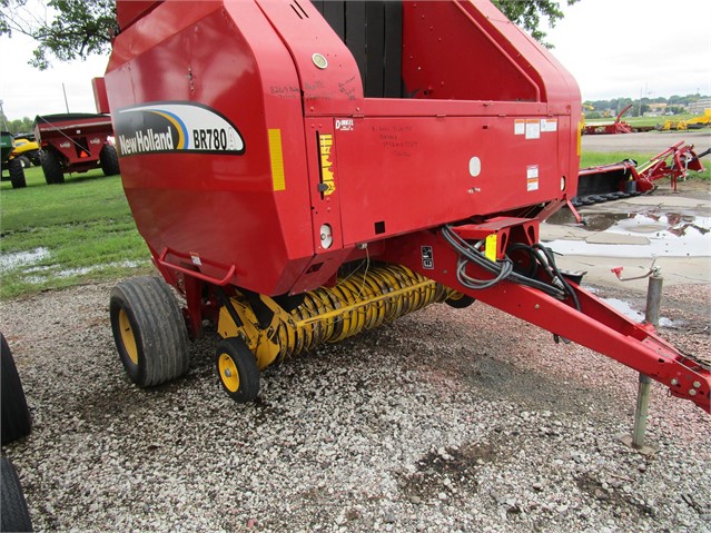 2006 New Holland BR780A Baler/Round