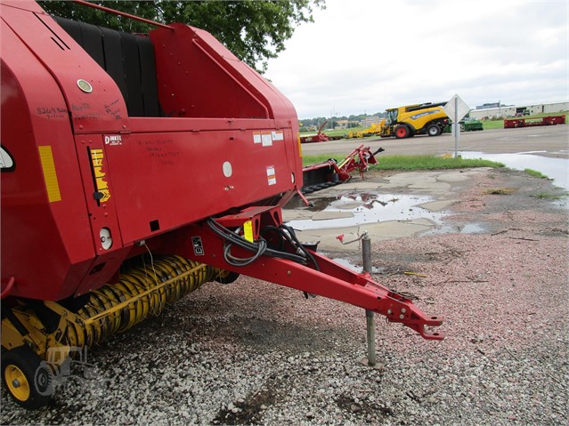 2006 New Holland BR780A Baler/Round