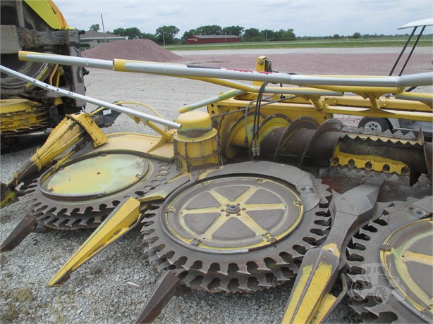 2002 New Holland RI600 Header Forage