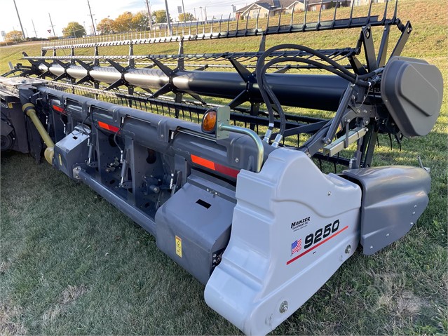 2014 AGCO 9250 Header Flex