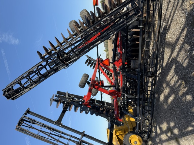 2024 Case IH 345 DH RIGID:-9 in.:-31 ft. Disk Tandem