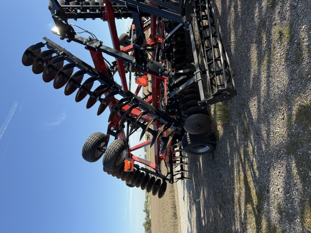2024 Case IH 345 DH RIGID:-9 in.:-31 ft. Disk Tandem