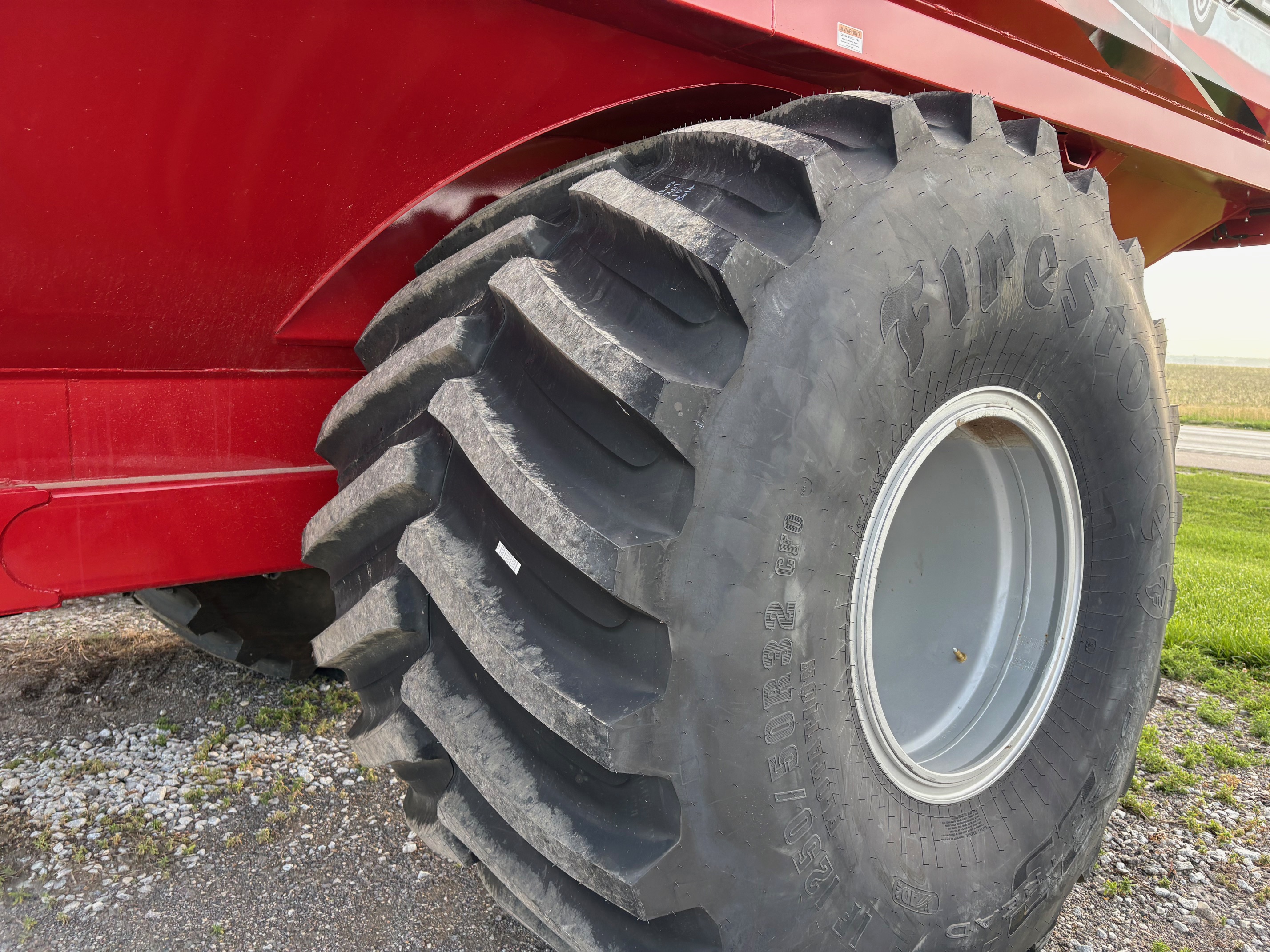 2024 J&M 1432-22S Grain Cart