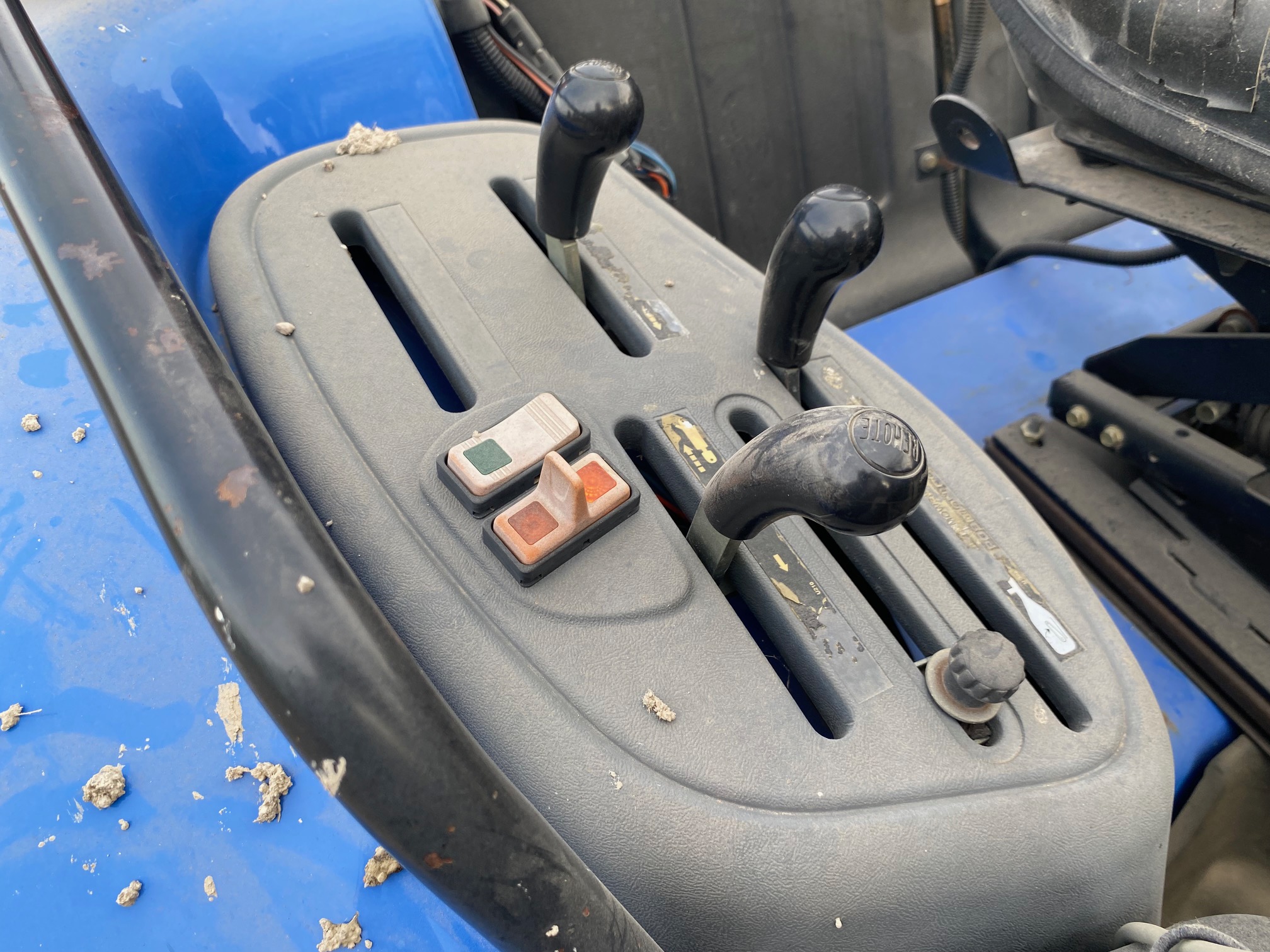 2006 New Holland TC40D Tractor