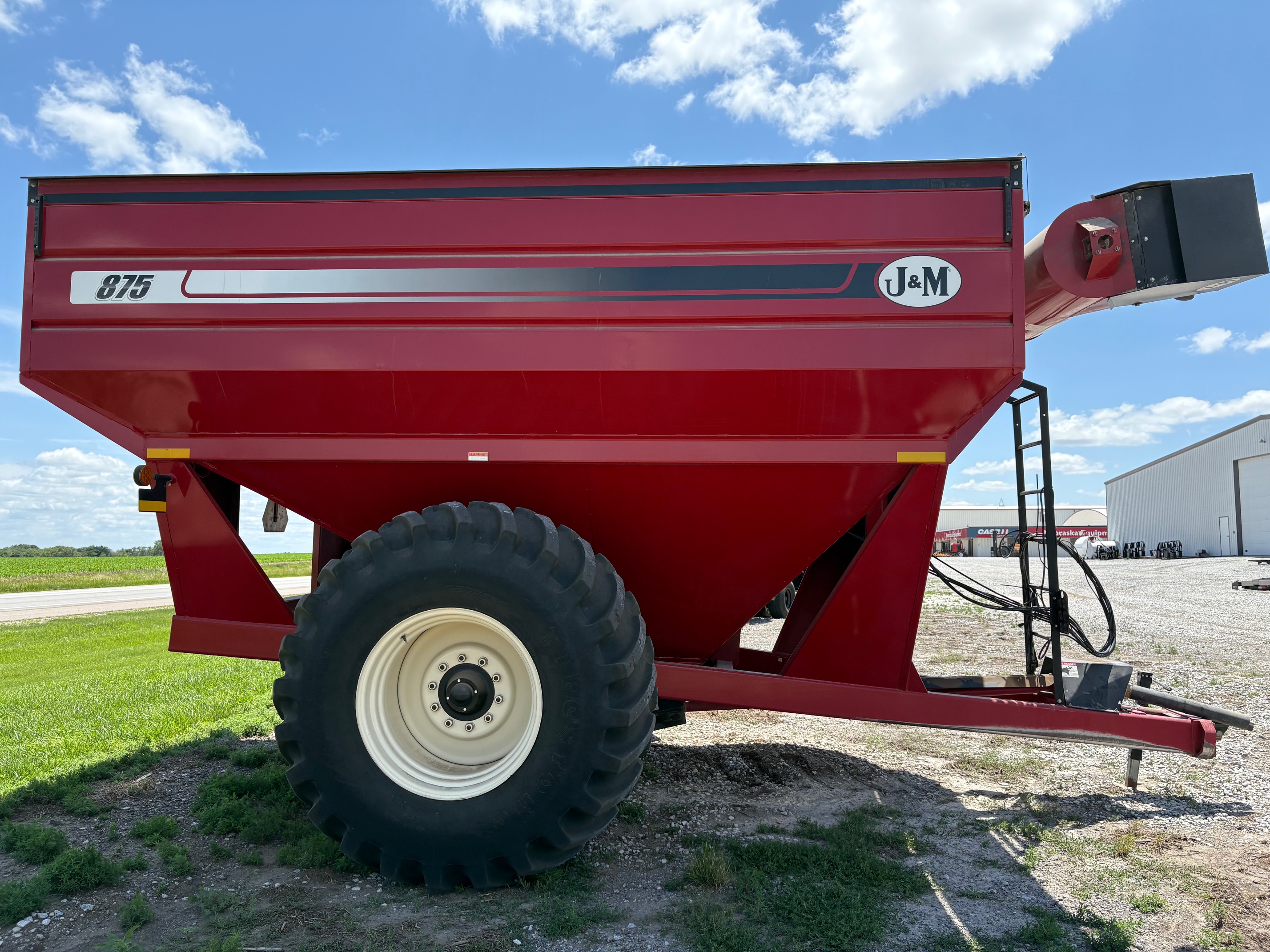 2012 J&M 875-18 Grain Cart