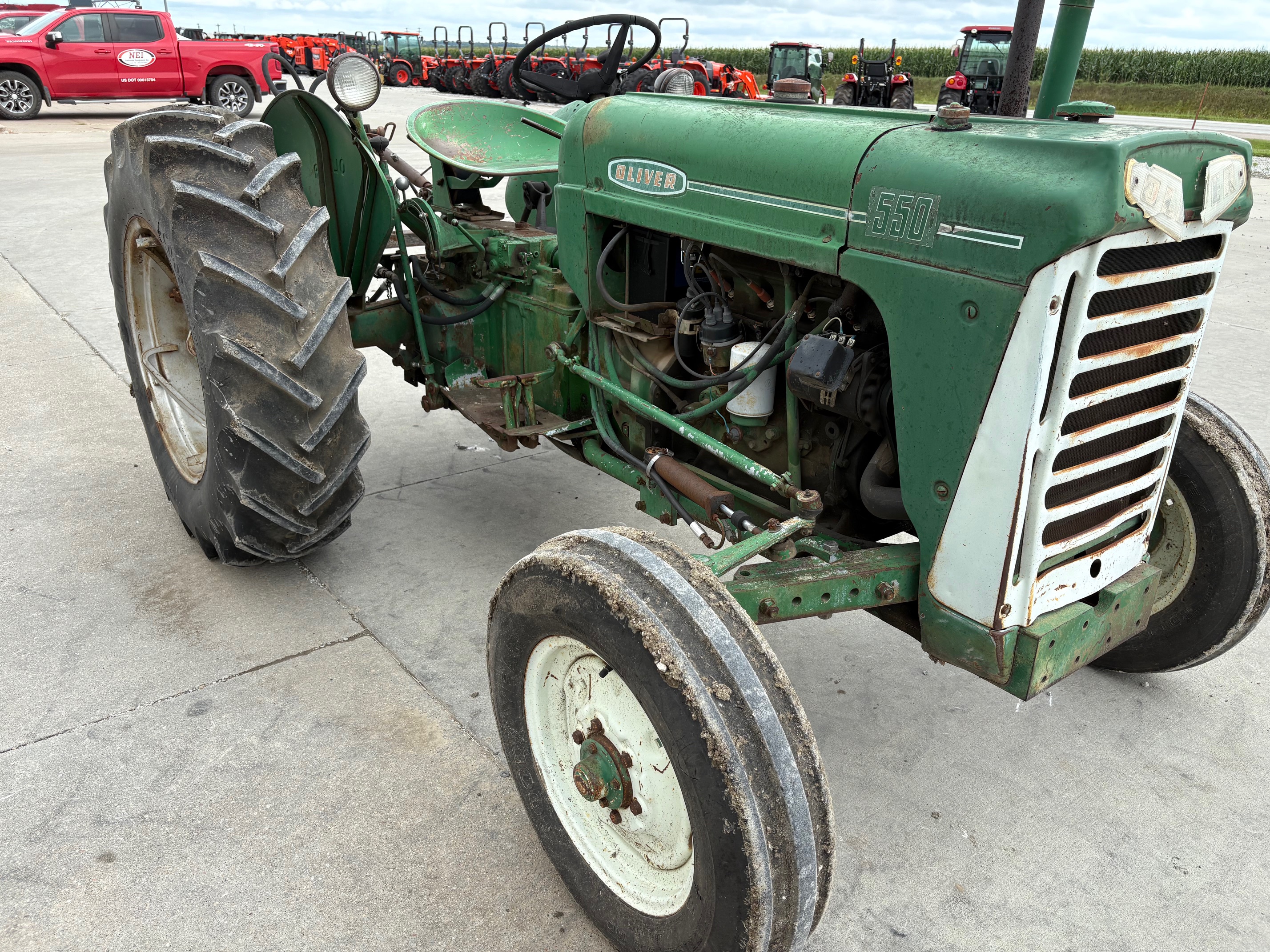 1966 Oliver 550 Tractor