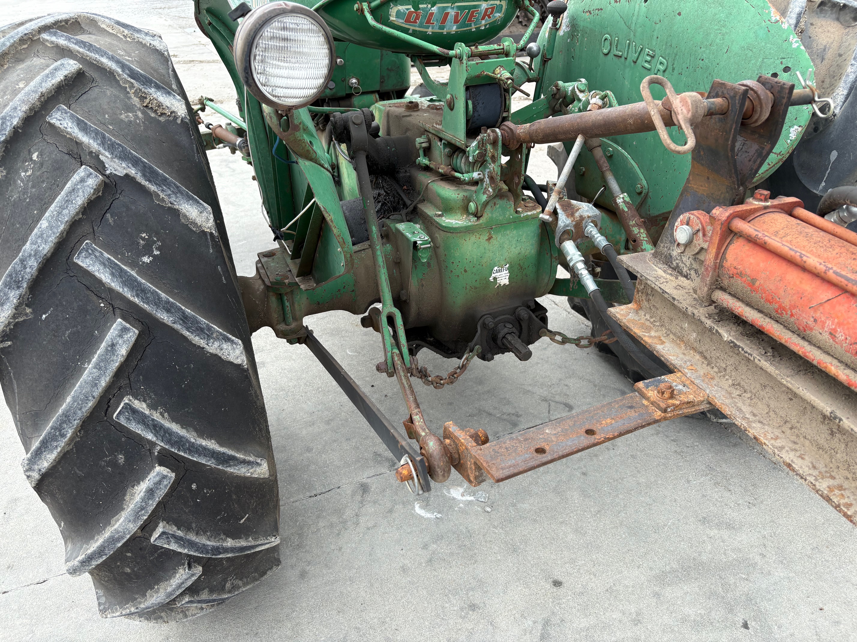 1966 Oliver 550 Tractor
