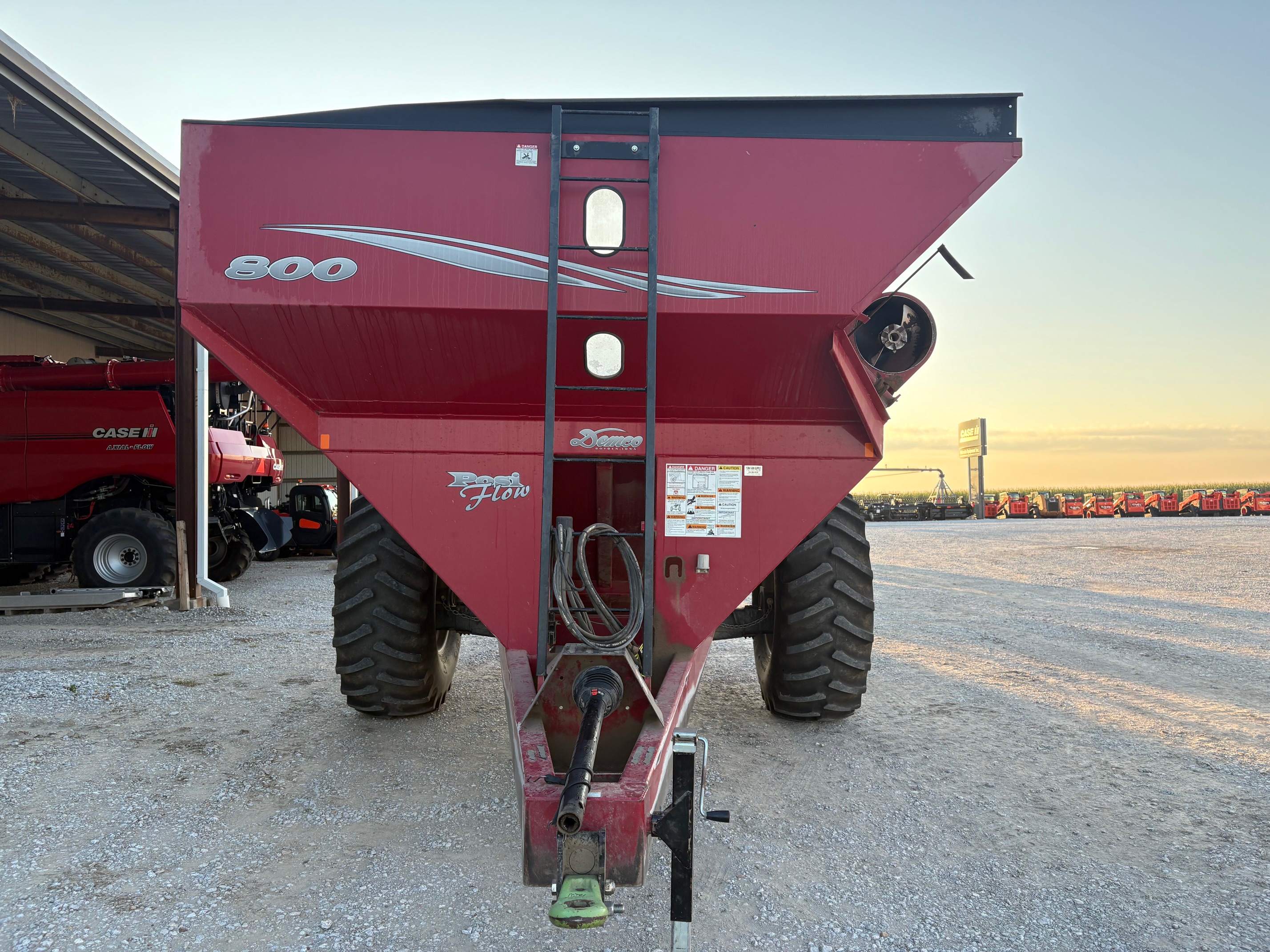 2008 Demco 800 Grain Cart