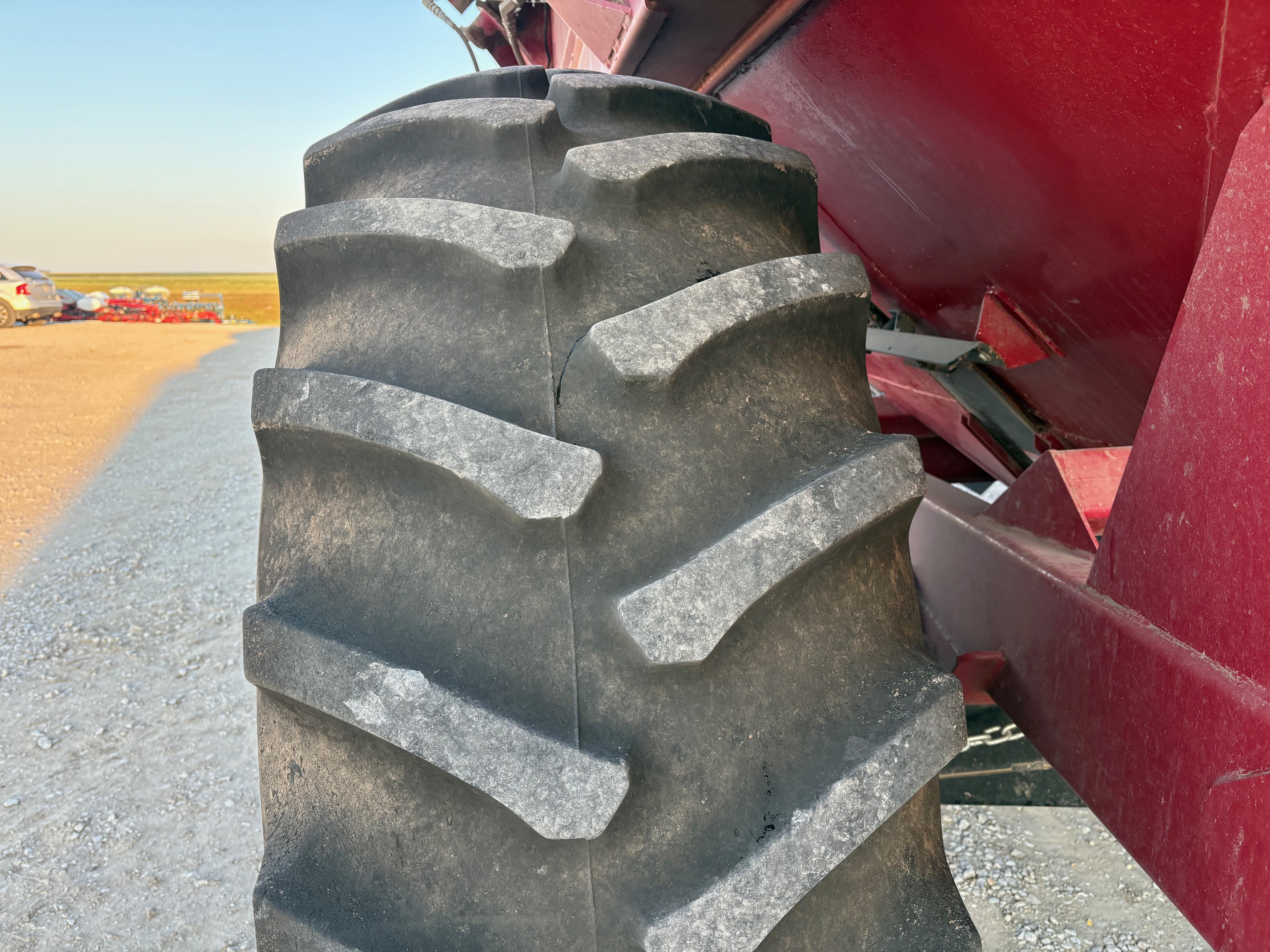 2008 Demco 800 Grain Cart