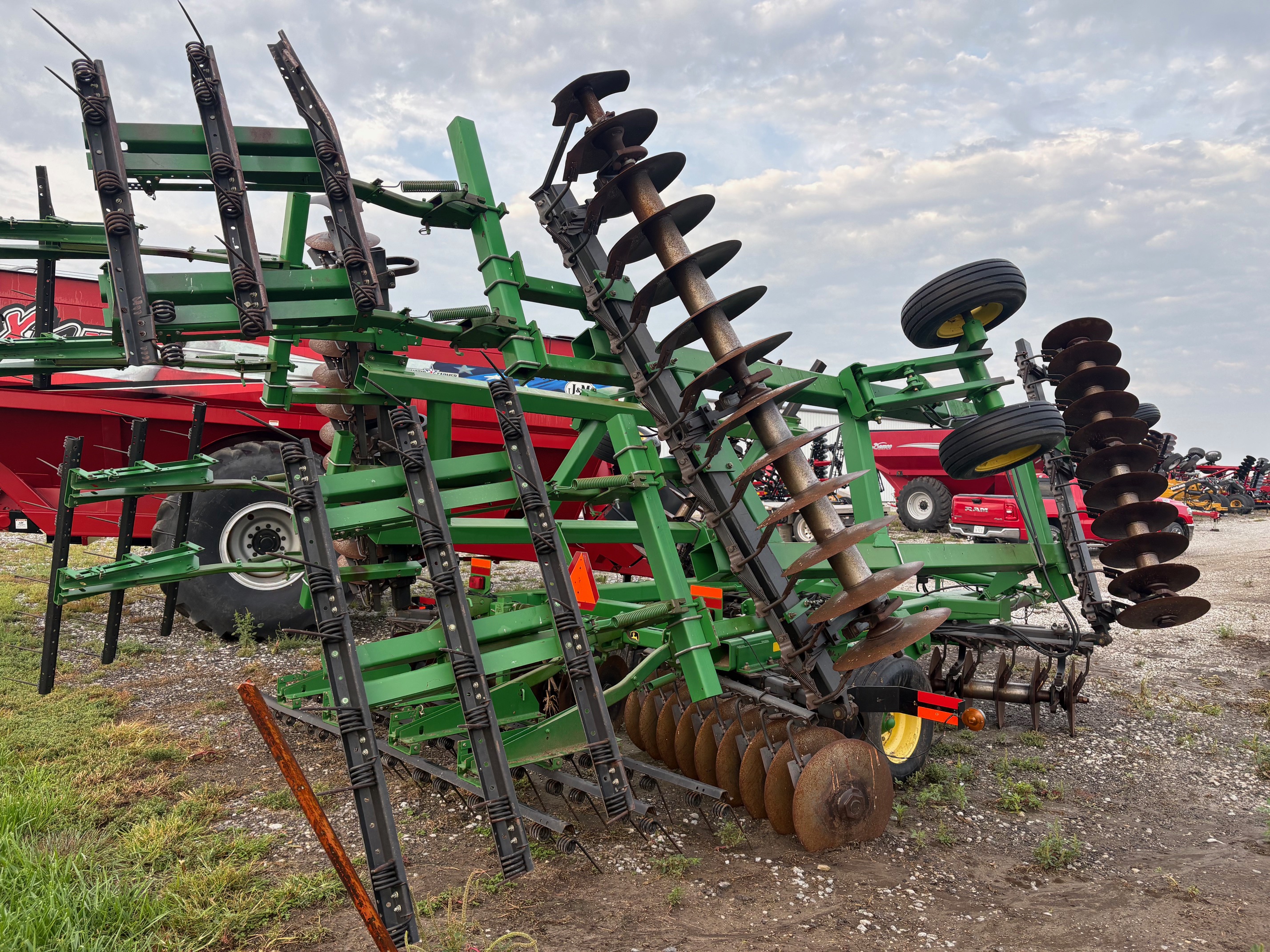 2008 John Deere 637 Disk Tandem