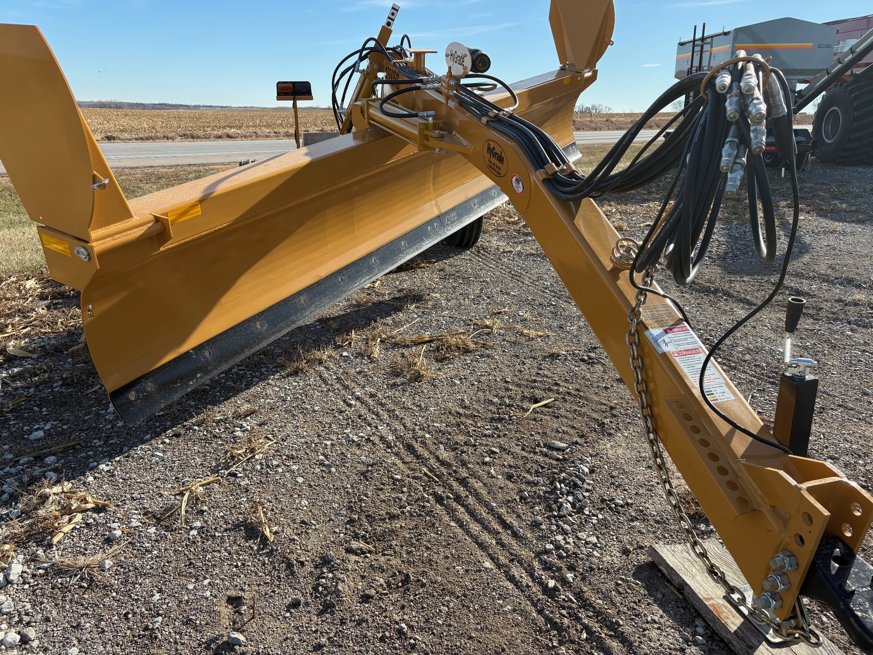 2025 Johnson Mfg 1600RS Blade Rear