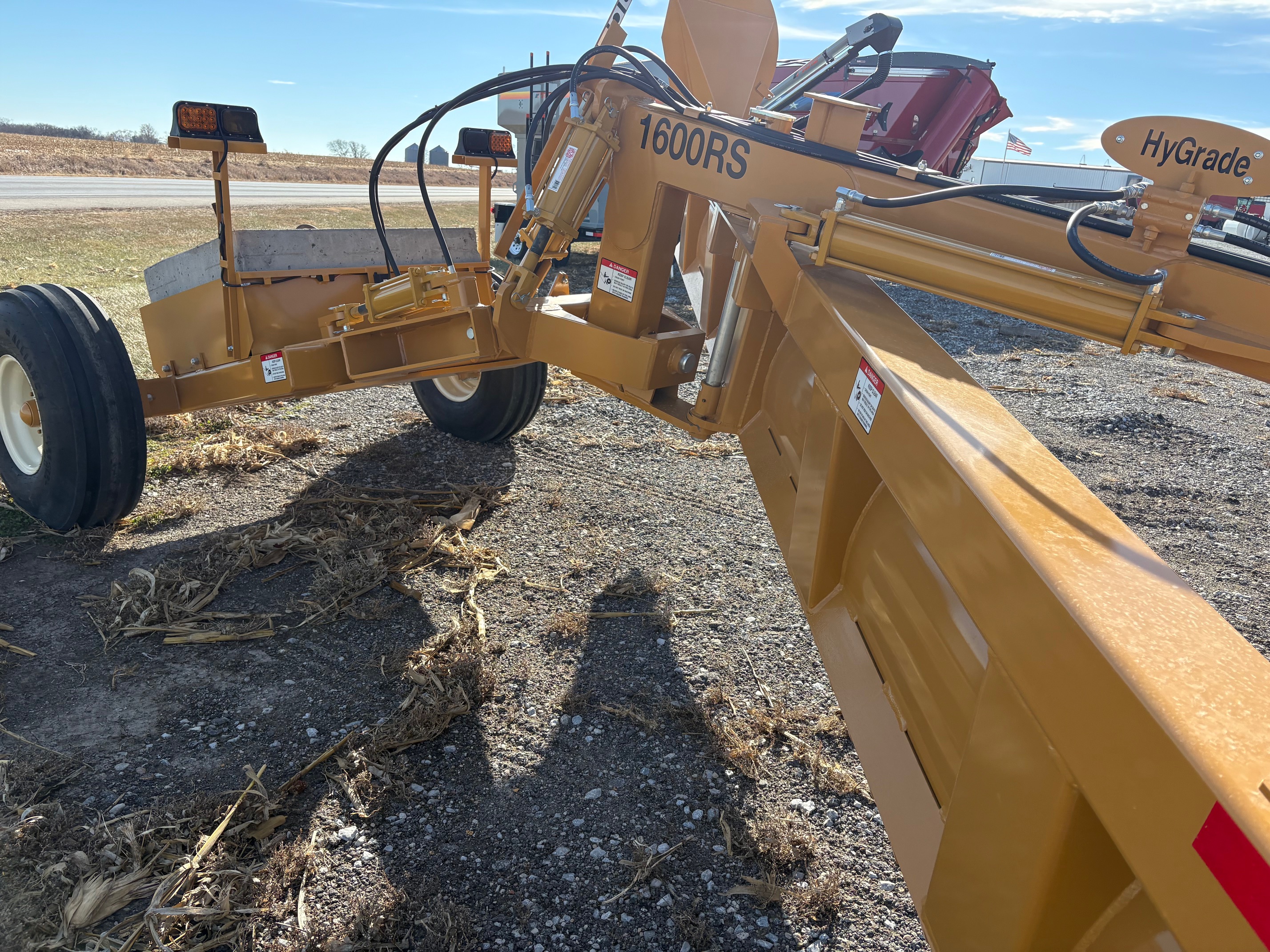 2025 Johnson Mfg 1600RS Blade Rear