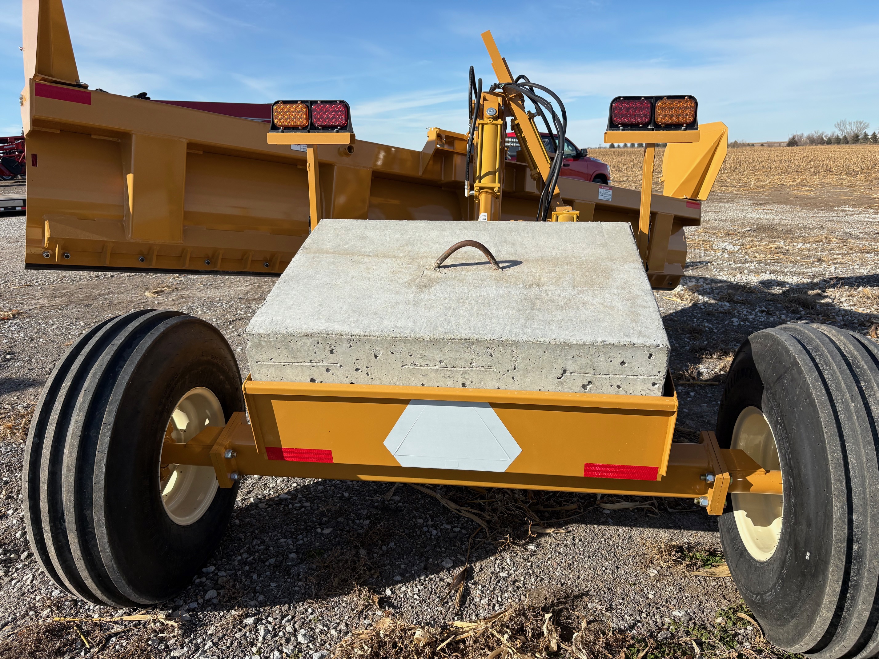 2025 Johnson Mfg 1600RS Blade Rear