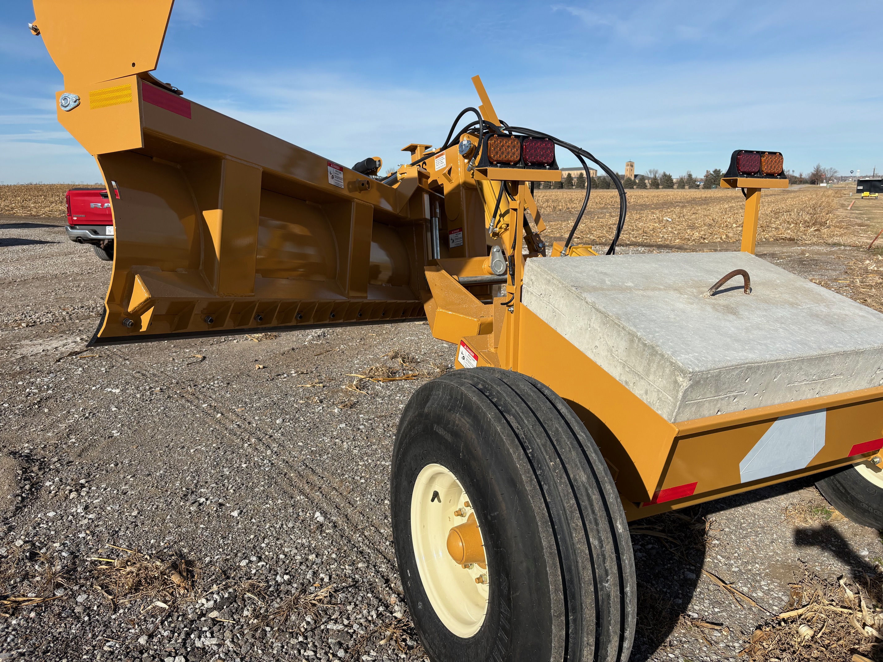 2025 Johnson Mfg 1600RS Blade Rear