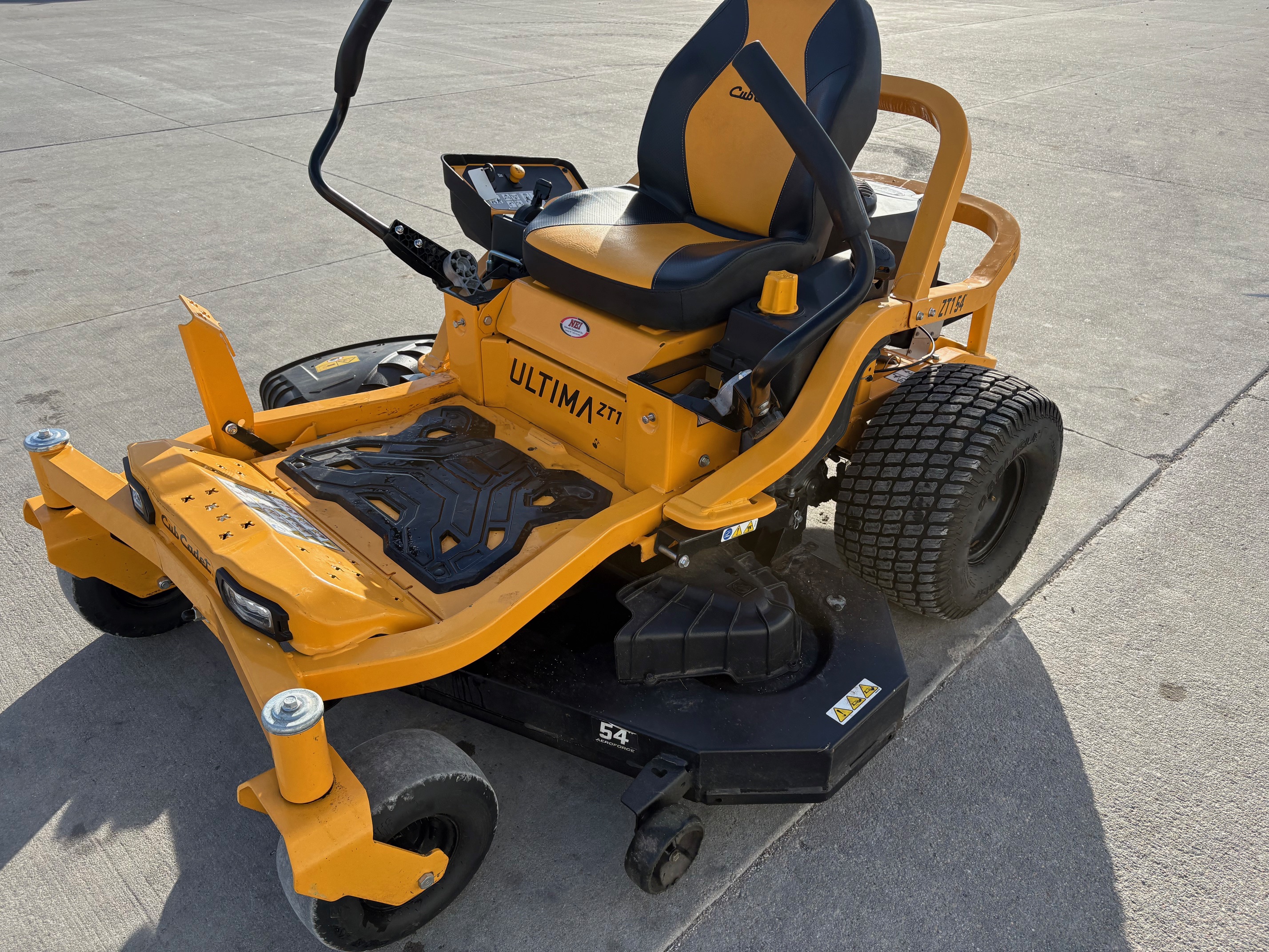 2022 Cub Cadet ZT1 54 Mower/Zero Turn