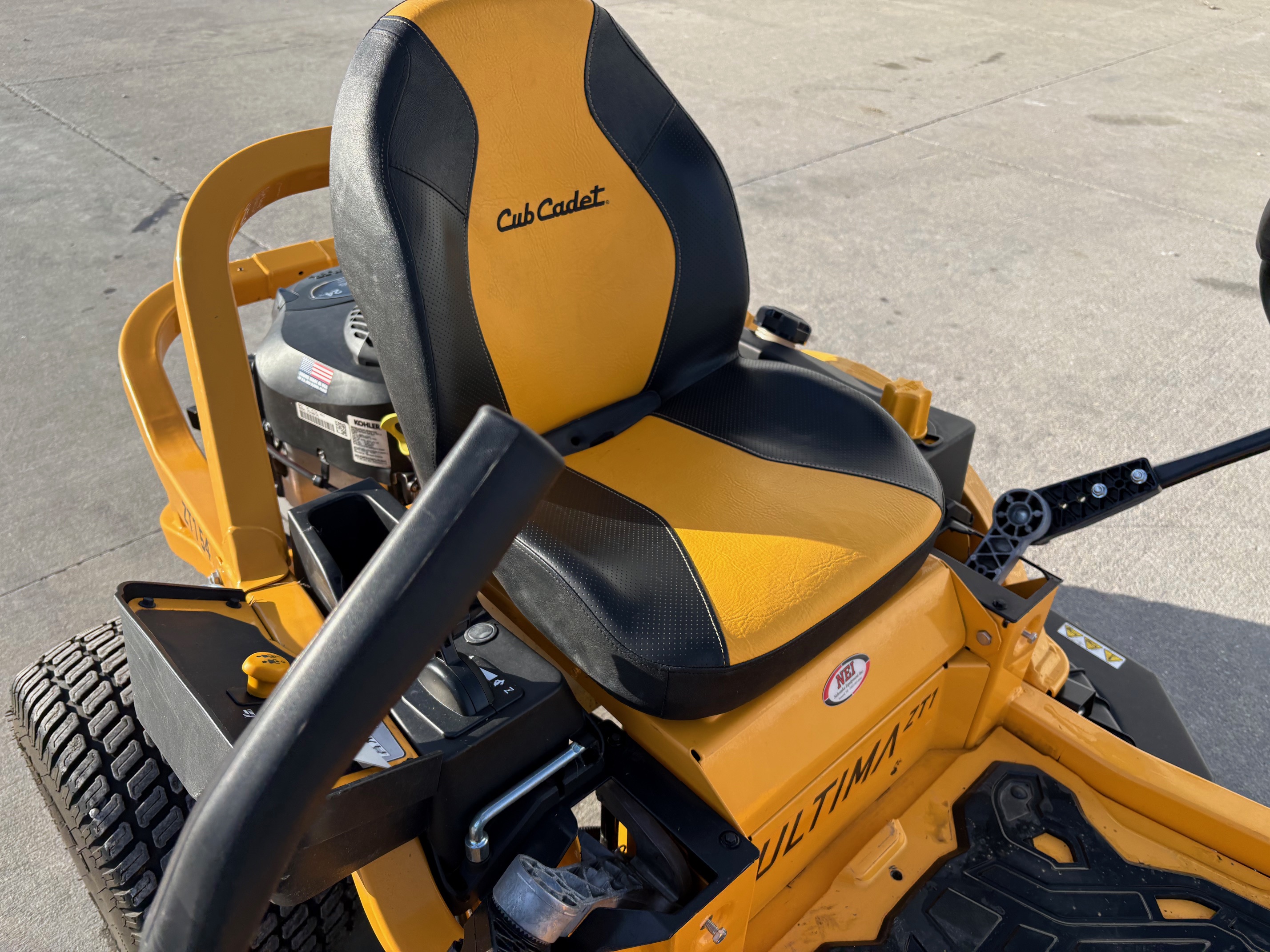 2022 Cub Cadet ZT1 54 Mower/Zero Turn