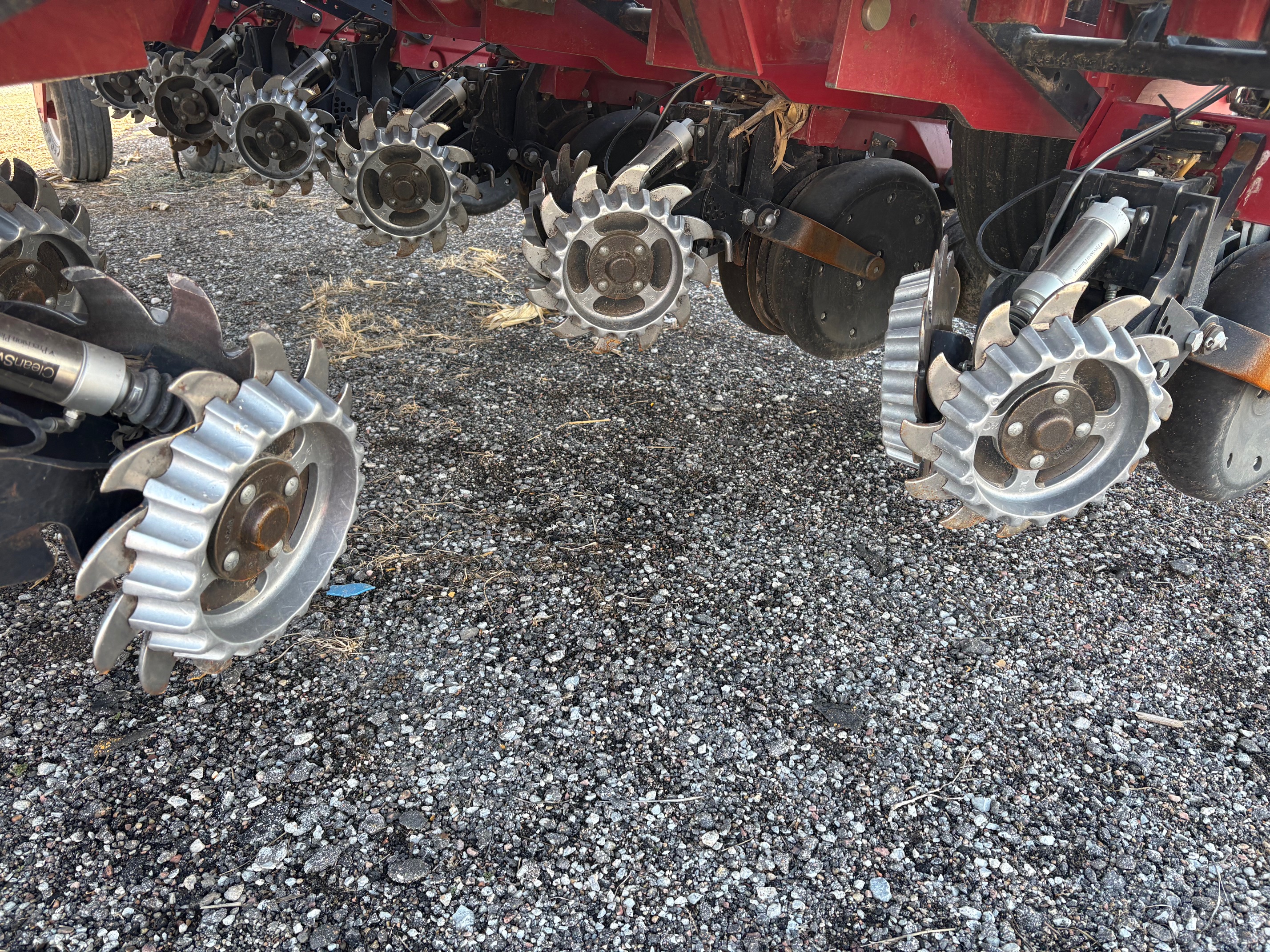 2015 Case IH ER 1255 PLANTER:-2 Point Hitch:-16 Rows Planter