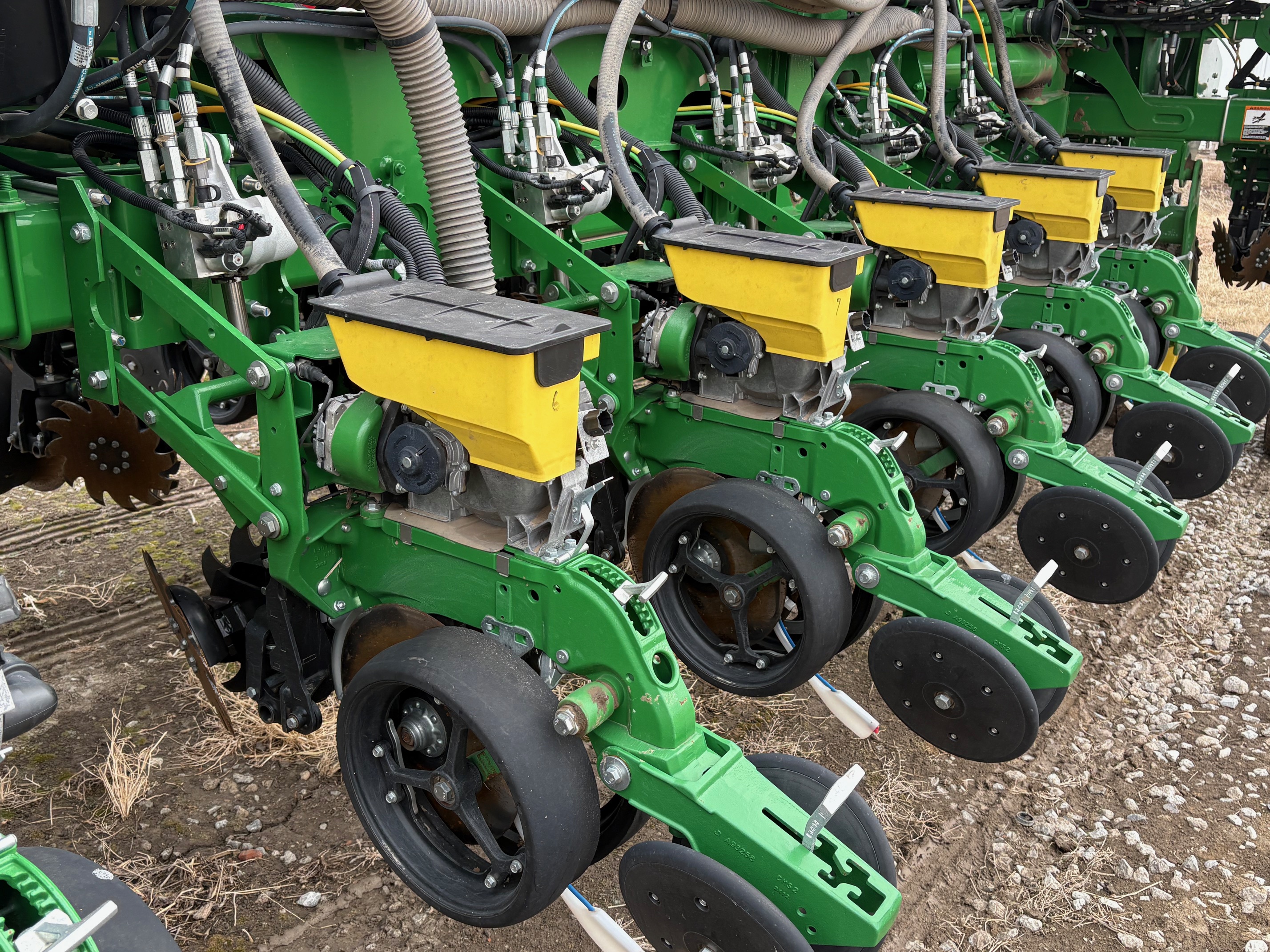 2023 John Deere 1775NT Planter