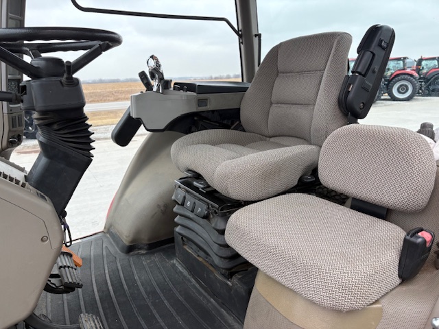 2009 Case IH Magnum 190 Tractor