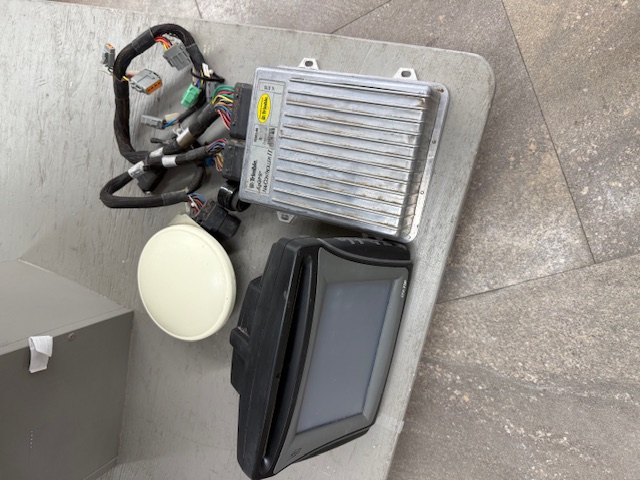 2015 Trimble FM750 Guidance System