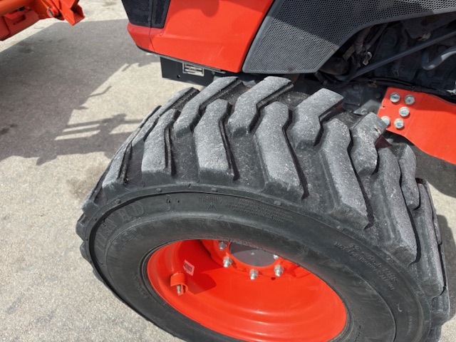 2017 Kubota MX5200HST Tractor