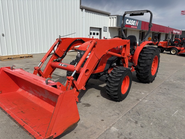 2017 Kubota MX5200HST Tractor