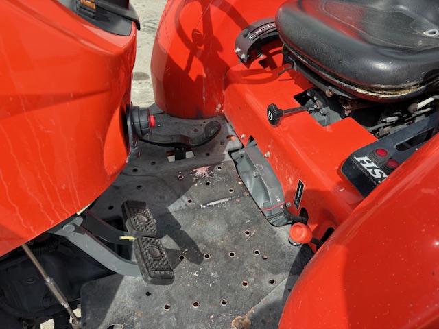 2017 Kubota MX5200HST Tractor