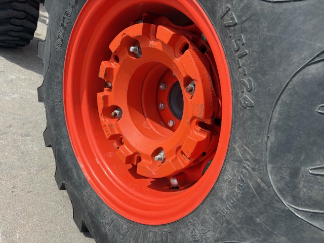 2017 Kubota MX5200HST Tractor