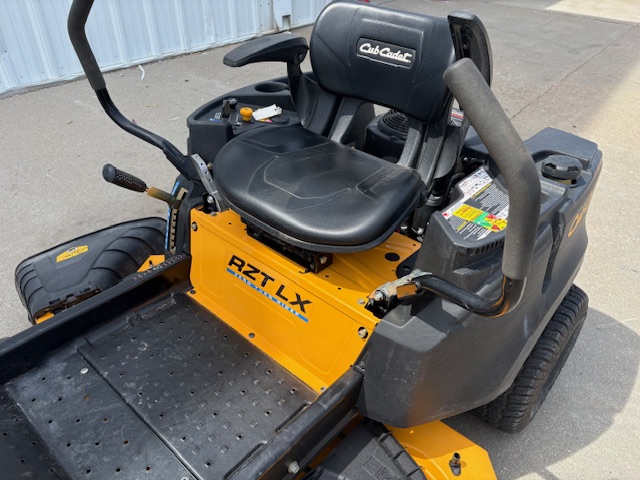 2018 Cub Cadet RZT LX54 Mower/Zero Turn