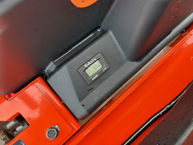 2023 Kubota Z422KW-54 Mower/Zero Turn