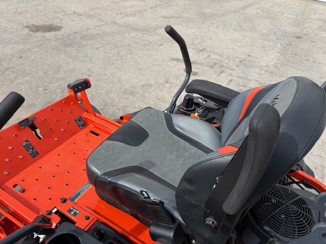 2023 Kubota Z422KW-54 Mower/Zero Turn