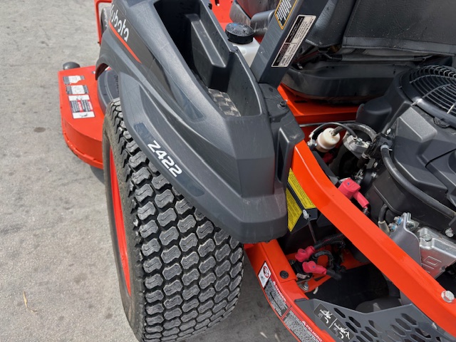 2023 Kubota Z422KW-54 Mower/Zero Turn