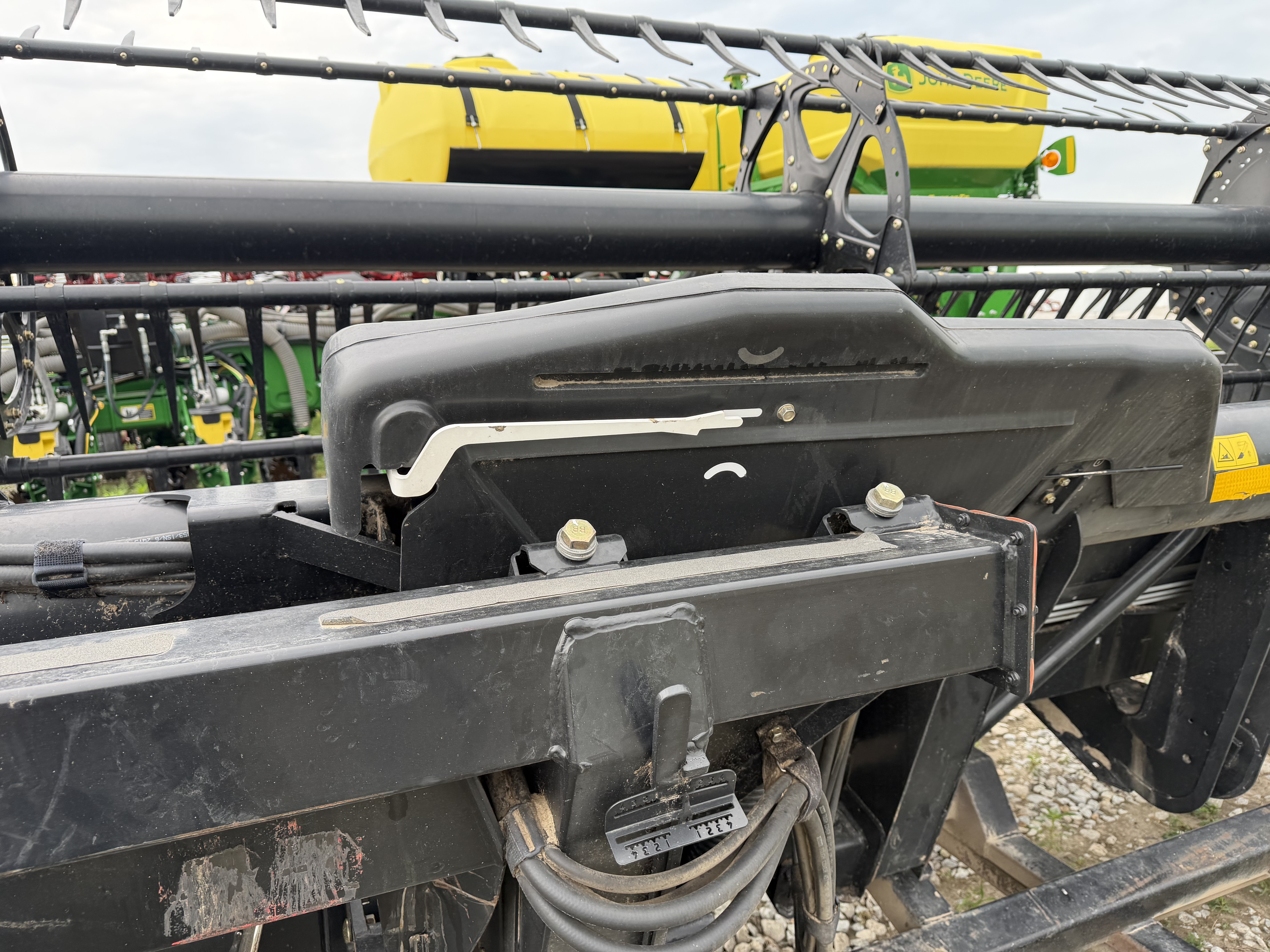 2013 MacDon FD75-30 Header Draper