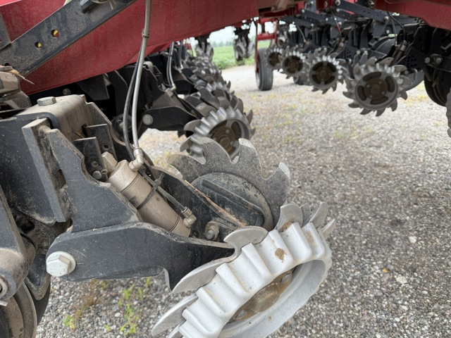 2009 Case IH 1250 16R30 Planter
