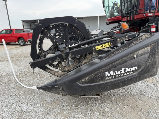2016 MacDon FD75 Header Draper