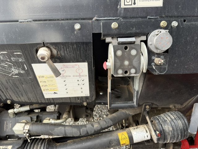 2016 MacDon FD75 Header Draper